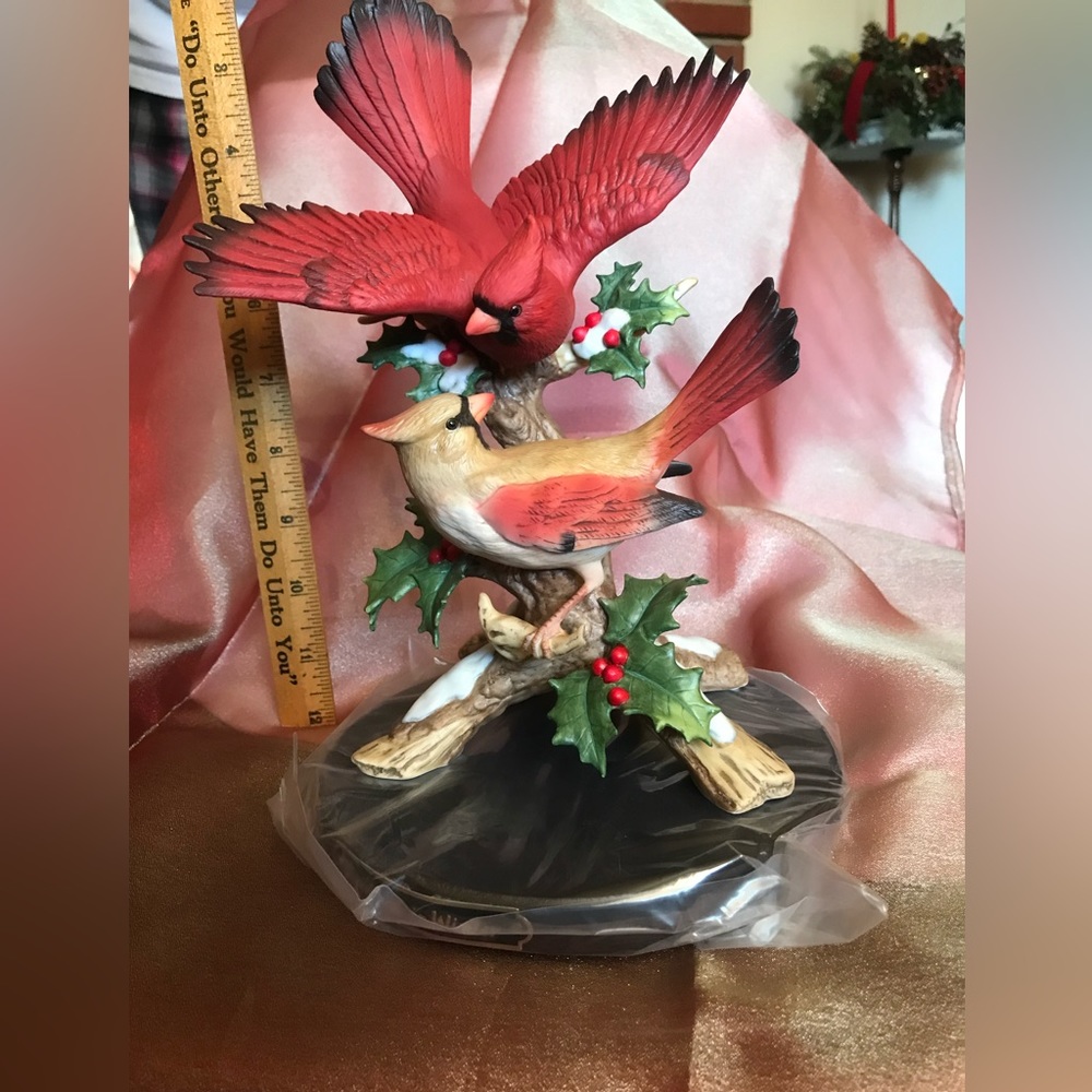 Classic Porcelain by Homco® CARDINALS IN WINTER
Cardinals and Holly 1995
